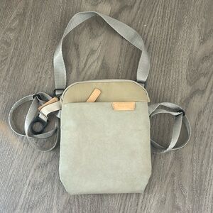 Gently used Bellroy Small City Pouch